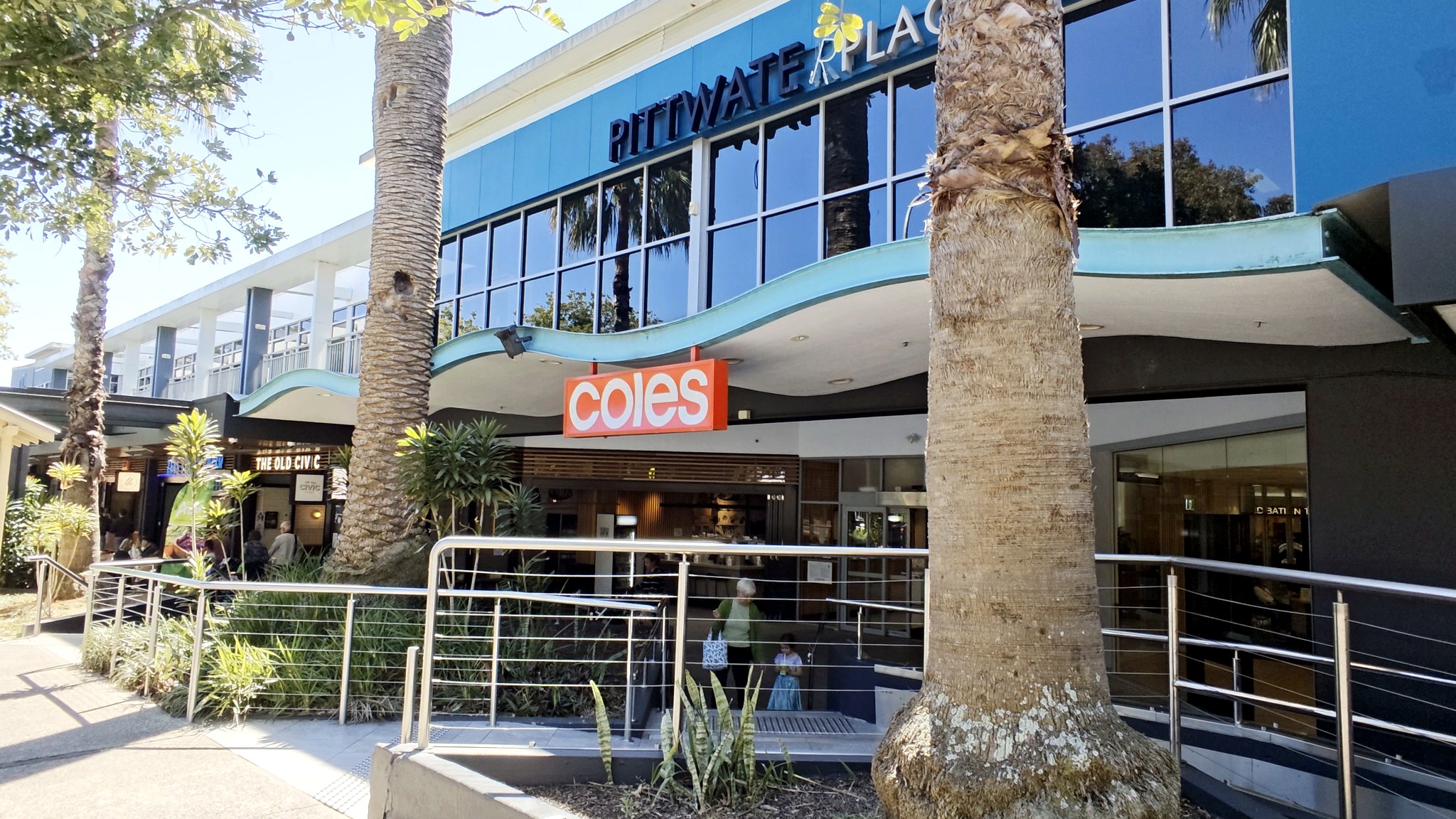 Pittwater Place shopping centre and Coles in Mona Vale